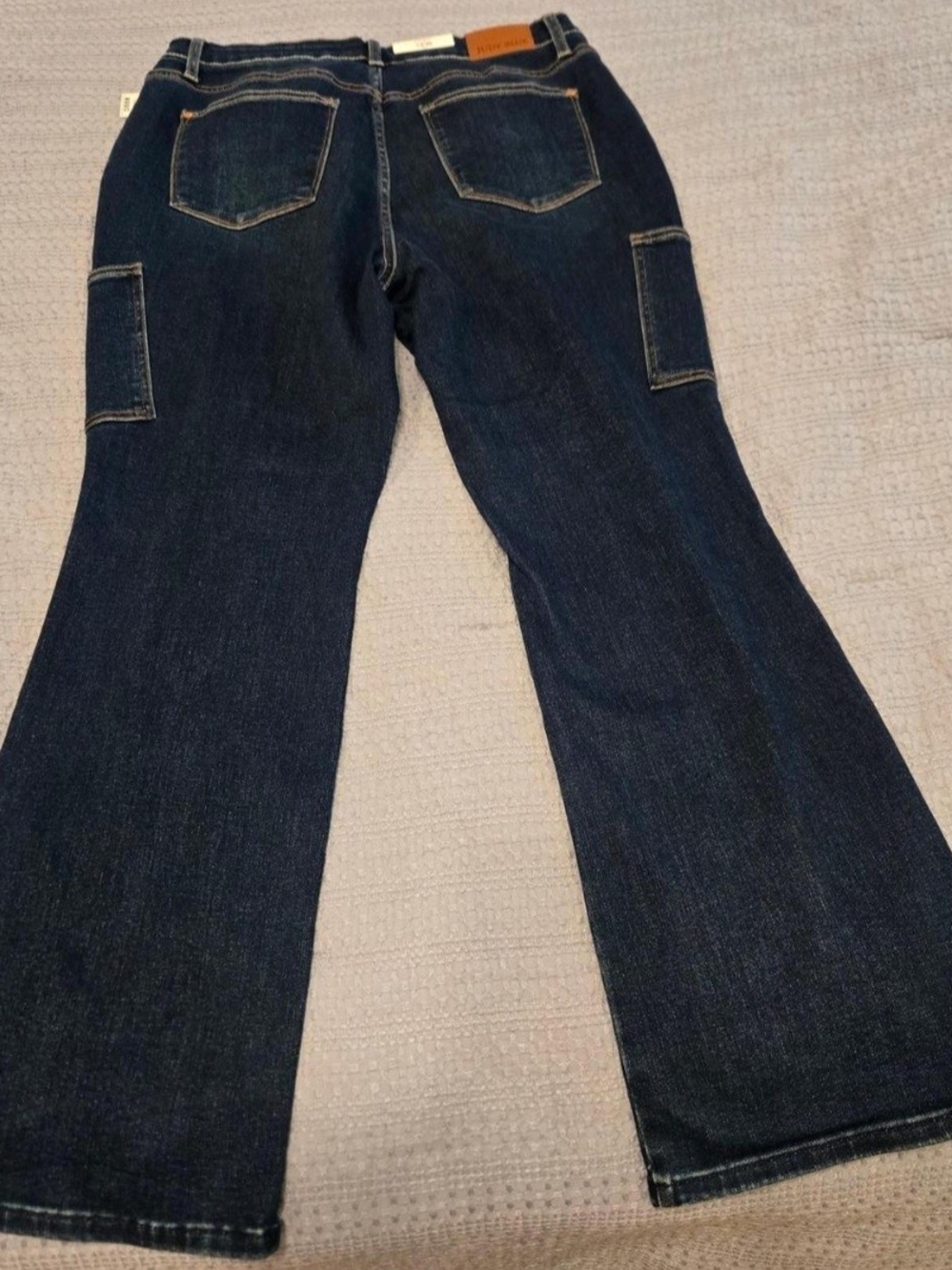 Judy Blue Classic Dark Blue Women's Flare Jeans with Patch Pockets - Picture 2 of 6